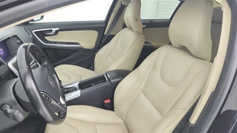 Used 2018 Volvo S60 T5 Inscription w/ Technology Package image 17