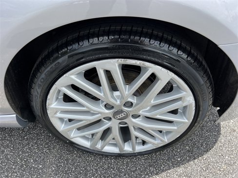 Used 2018 Audi A3 e-tron Premium Plus w/ Premium Plus Package image 14