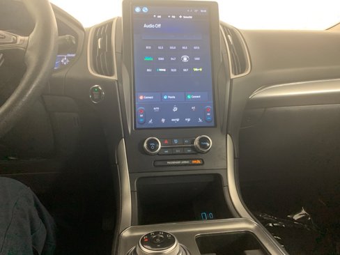Used 2022 Ford Edge SEL w/ Convenience Package image 11