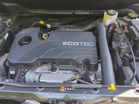 Used 2020 Chevrolet Equinox LS image 24