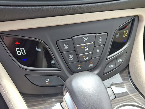 Used 2020 Buick Envision Preferred w/ LPO, Active Package image 16