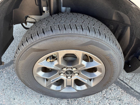 Used 2022 Ford Maverick XLT w/ Equipment Group 300A Standard image 12