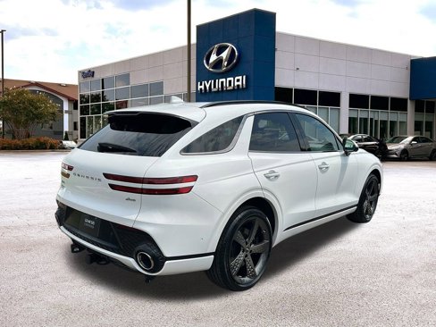 Used 2025 Genesis GV70 2.5T w/ Sport Prestige Package image 5
