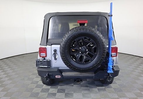 Used 2016 Jeep Wrangler Sport image 7