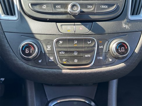 Used 2023 Chevrolet Malibu LT image 20