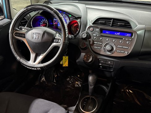Used 2013 Honda Fit Sport image 32