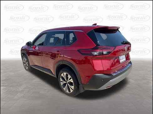 Used 2021 Nissan Rogue SV image 3