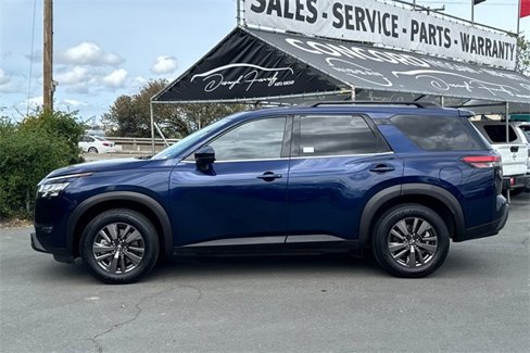 Used 2022 Nissan Pathfinder SV image 7