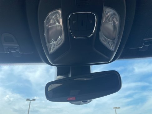New 2025 Jeep Compass Latitude image 29