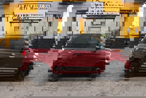 Used 2017 FIAT 500L Trekking w/ Popular Equipment Package image 4