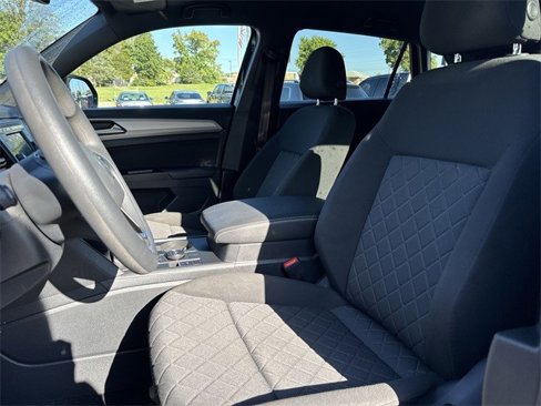 Used 2020 Volkswagen Atlas Cross Sport S image 21