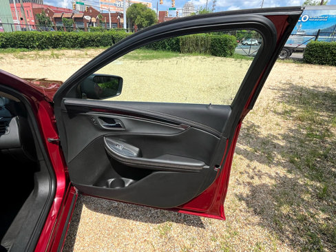 Used 2019 Chevrolet Impala LT image 37