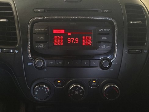 Used 2018 Kia Forte LX image 25