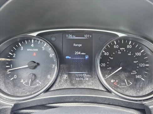Used 2016 Nissan Rogue S image 11