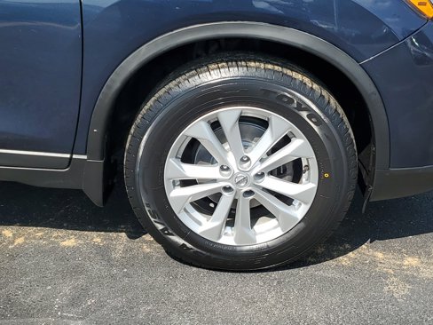Used 2016 Nissan Rogue SV w/ SV Premium Package image 5
