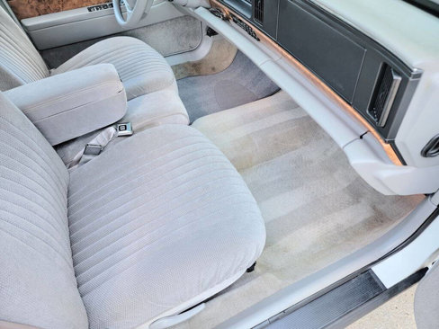 Used 1994 Buick Le Sabre Custom image 22