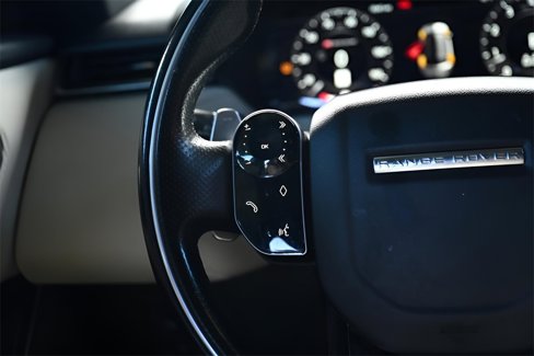 Used 2019 Land Rover Range Rover Velar R-Dynamic SE image 36