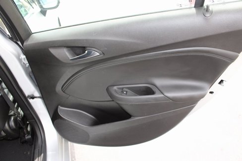 Used 2018 Chevrolet Cruze Premier image 49