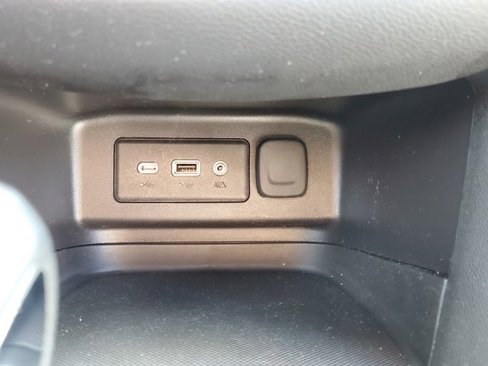 Certified 2024 Chevrolet Equinox LT w/ LPO, Floor Liner Package image 33