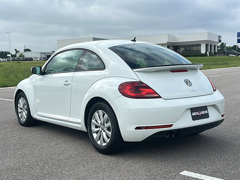 Used 2019 Volkswagen Beetle 2.0T S image 6