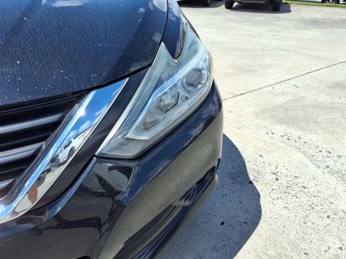 Used 2016 Nissan Altima 2.5 SL w/ 2.5 Technology Package image 13