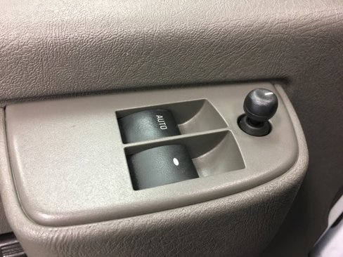 Used 2023 Chevrolet Express 2500 w/ Driver Convenience Package image 24