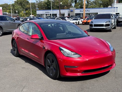Used 2021 Tesla Model 3 Standard Range Plus image 1