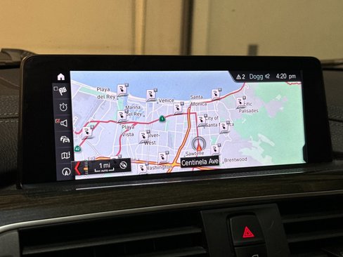 Used 2018 BMW 330e w/ Convenience Package image 17