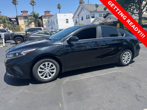 Used 2023 Kia Forte LX image 3