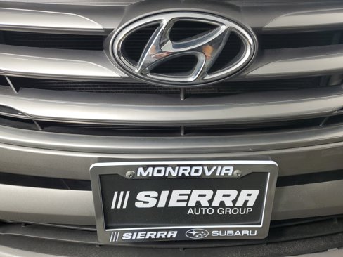 Used 2017 Hyundai Santa Fe Sport image 10