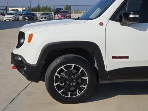 Used 2023 Jeep Renegade Trailhawk image 9