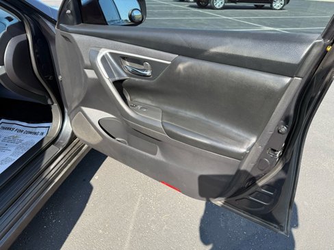 Used 2016 Nissan Altima 2.5 SV image 19