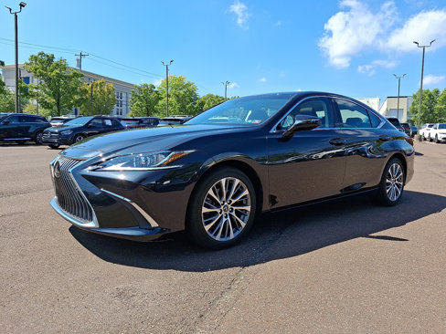 Used 2021 Lexus ES 250 w/ Premium Package image 3