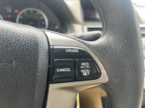 Used 2010 Honda Accord LX image 18