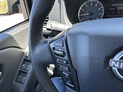 Used 2022 Nissan Frontier SV image 27