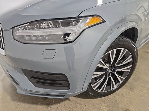 Used 2022 Volvo XC90 T6 Momentum w/ Climate Package image 22