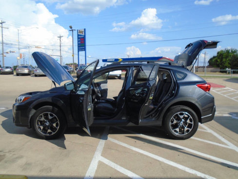 Used 2018 Subaru Crosstrek 2.0i Premium w/ Moonroof Package image 25