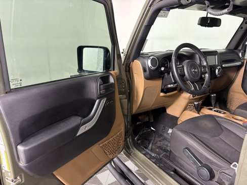 Used 2015 Jeep Wrangler Sahara w/ Connectivity Group image 11