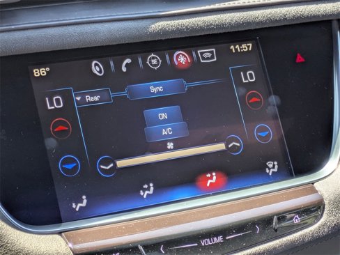 Used 2017 Cadillac XT5 Platinum image 21