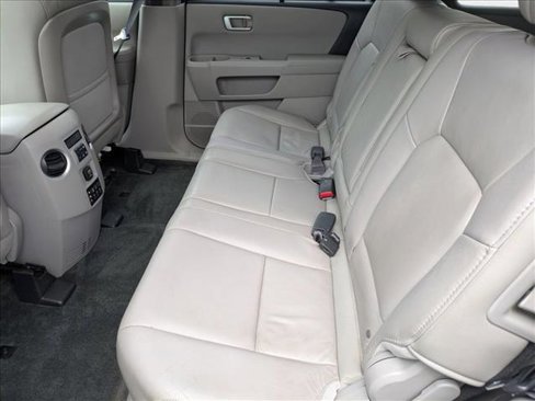 Used 2015 Honda Pilot Touring image 22