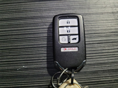Used 2016 Honda Pilot Elite image 32