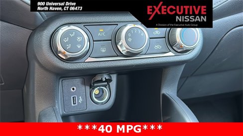 New 2025 Nissan Versa S w/ Trunk Package image 17