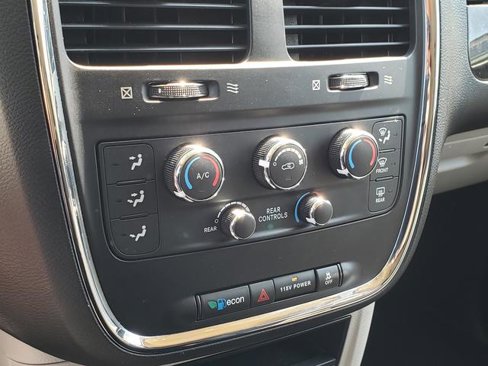 Used 2017 Dodge Grand Caravan SE w/ Power Window Group image 23
