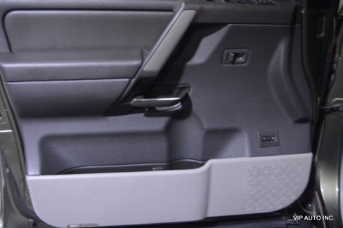 Used 2004 Nissan Titan LE image 7