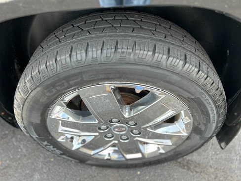 Used 2016 GMC Acadia Denali image 5