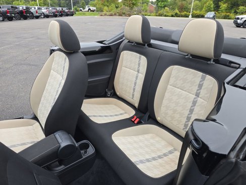 Used 2018 Volkswagen Beetle 2.0T Coast w/ Coast Lighting Package image 14