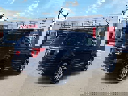 Used 2017 Ford Explorer Limited image 6