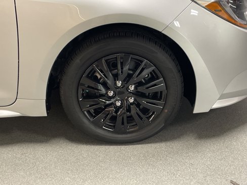 Certified 2024 Toyota Corolla LE image 13