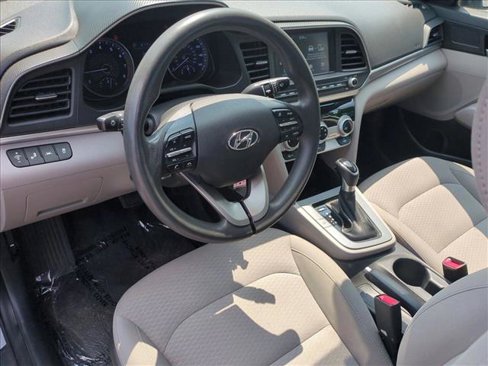 Used 2019 Hyundai Elantra SEL image 10