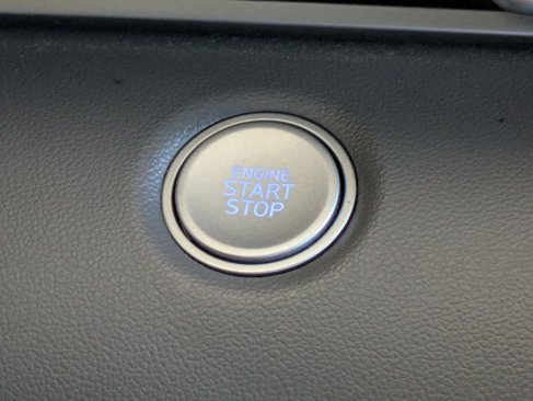 Used 2021 Hyundai Elantra SEL image 35
